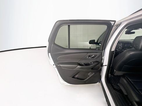 Used 2018 Chevrolet Traverse LT FWD image 26