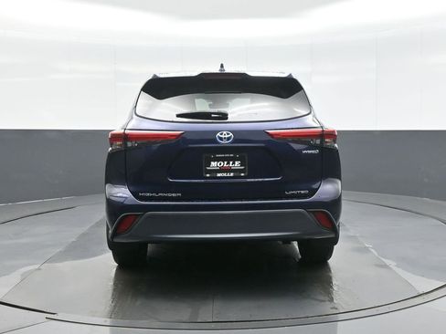 Used 2022 Toyota Highlander Limited AWD/4WD image 6