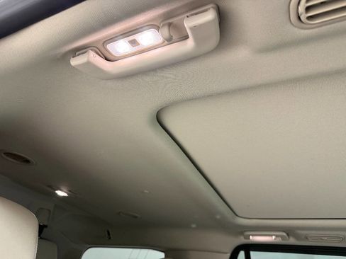 Used 2018 Ford Expedition Platinum RWD image 32