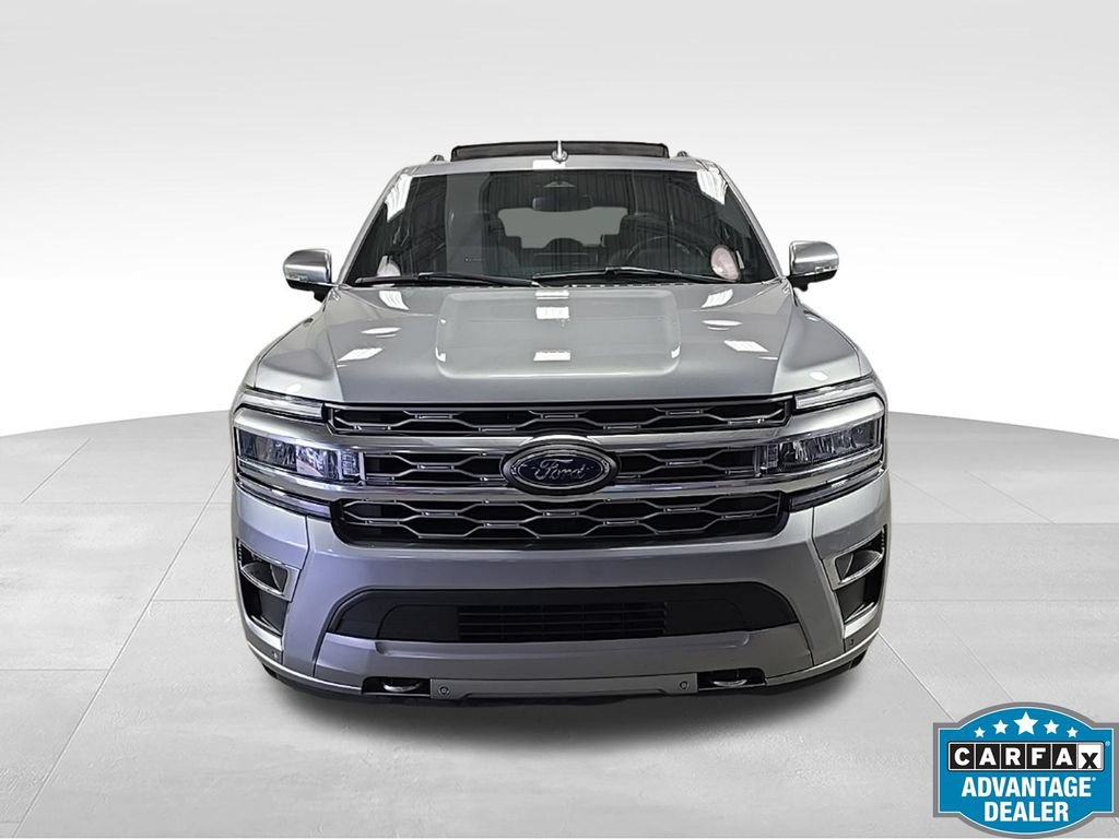 Used 2024 Ford Expedition Max Platinum AWD/4WD image 2