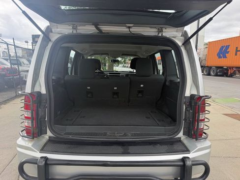 Used 2012 Jeep Liberty Sport AWD/4WD image 30
