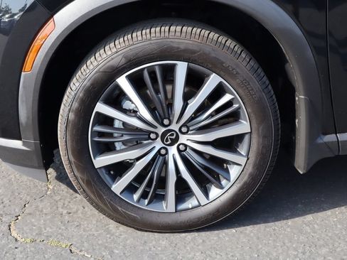 Used 2023 INFINITI QX60 Sensory AWD/4WD image 14