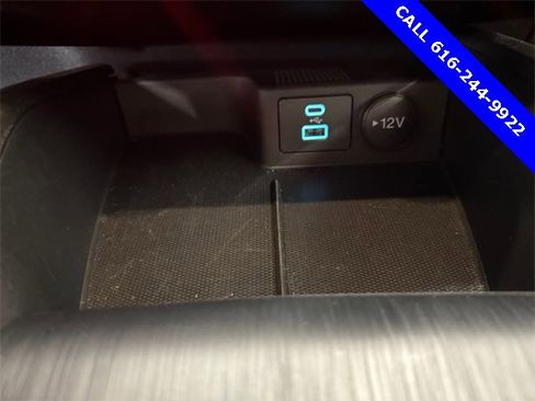 Used 2023 Ford Escape ST-Line image 18