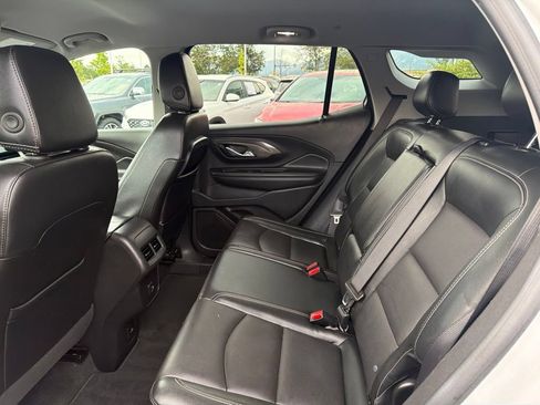Used 2024 GMC Terrain SLT AWD/4WD image 20