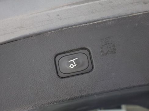 Used 2024 Ford Edge Titanium w/ Equipment Group 301A AWD/4WD image 19