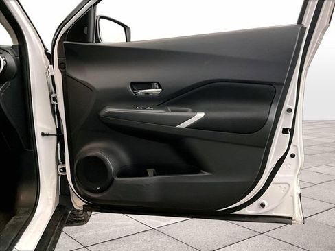 Used 2022 Nissan Kicks SV FWD image 23