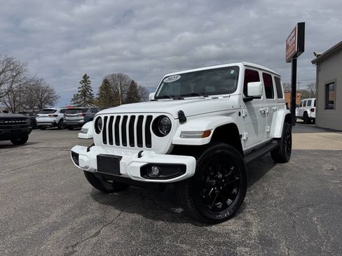 Used 2023 Jeep Wrangler Unlimited Sahara image 2