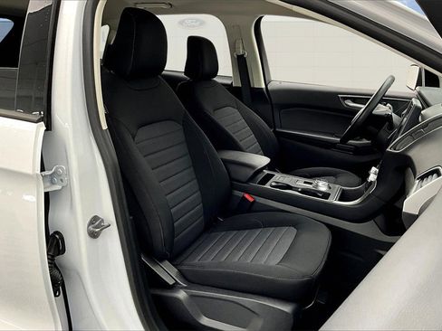 New 2024 Ford Edge SE image 11