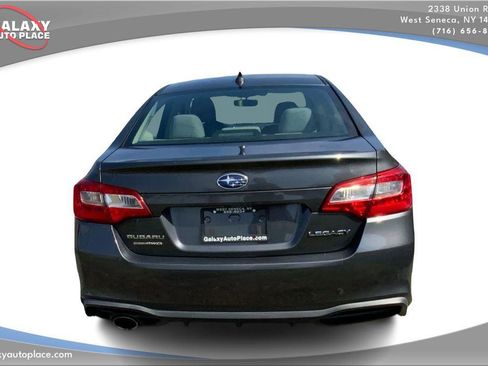 Used 2018 Subaru Legacy 2.5i Premium image 6