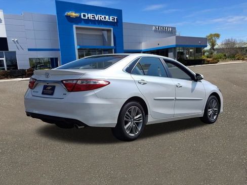 Used 2017 Toyota Camry SE FWD image 24