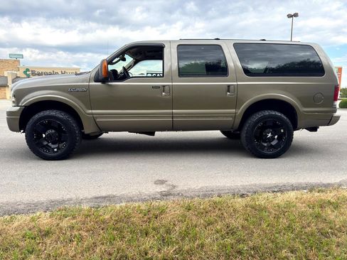 Used 2005 Ford Excursion Eddie Bauer AWD/4WD image 2