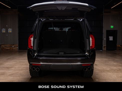 Used 2024 GMC Yukon XL Denali Ultimate image 9