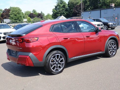 Used 2025 BMW X2 xDrive28i AWD/4WD image 5