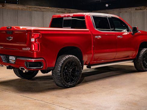 Used 2022 Chevrolet Silverado 1500 High Country image 10