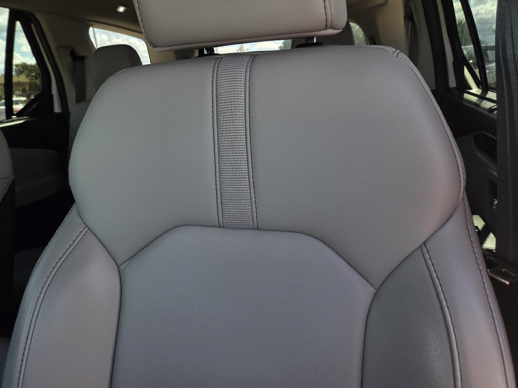 Certified 2025 Honda Pilot EX-L image 16