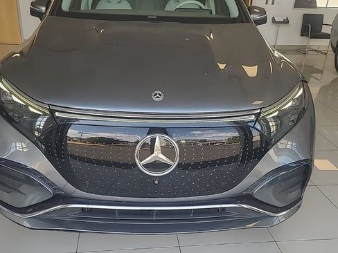 Used 2023 Mercedes-Benz EQS 450+ SUV image 2