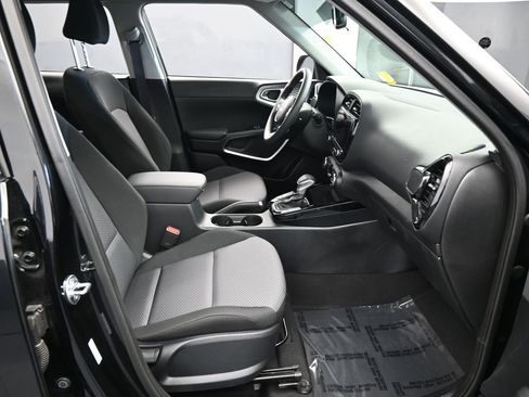Used 2024 Kia Soul S image 38
