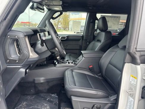New 2026 Ford Bronco Outer Banks AWD/4WD image 8