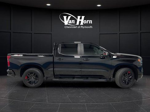 Used 2025 Chevrolet Silverado 1500 RST w/ Redline Edition AWD/4WD image 11