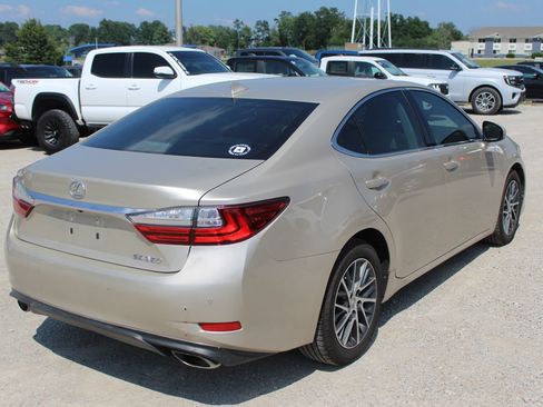Used 2017 Lexus ES 350 FWD image 6