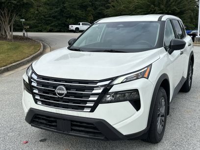New 2025 Nissan Rogue S