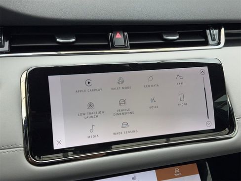 Used 2021 Land Rover Range Rover Evoque R-Dynamic SE image 24