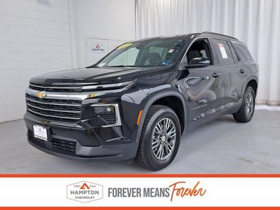 Used 2024 Chevrolet Traverse LT