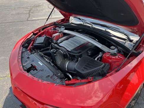 Used 2017 Chevrolet Camaro SS image 31