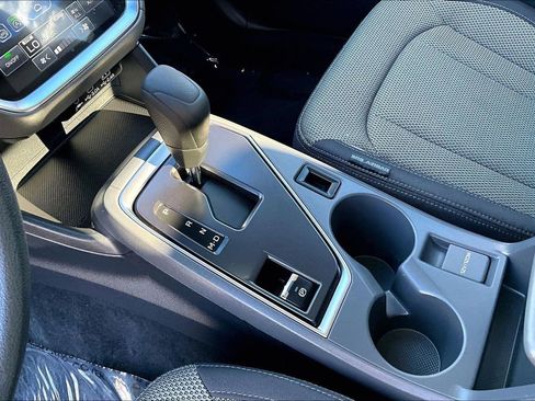 Used 2024 Subaru Crosstrek 2.0i Premium image 14