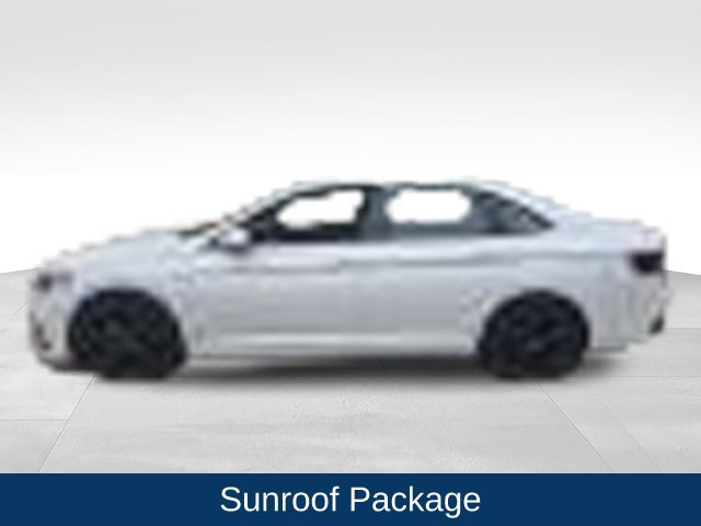 Used 2025 Volkswagen Jetta SE w/ Sunroof Package FWD image 4