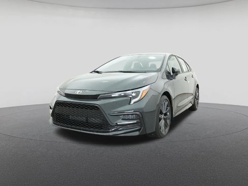 New 2025 Toyota Corolla SE image 32