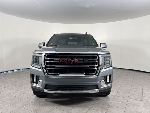 Used 2021 GMC Yukon XL SLT w/ SLT Luxury Plus Package AWD/4WD image 6
