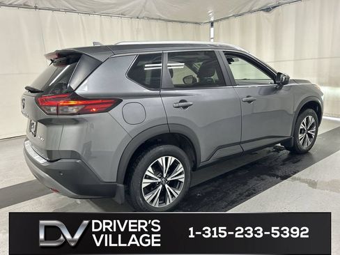 Used 2023 Nissan Rogue SV w/ SV Premium B Package AWD/4WD image 2