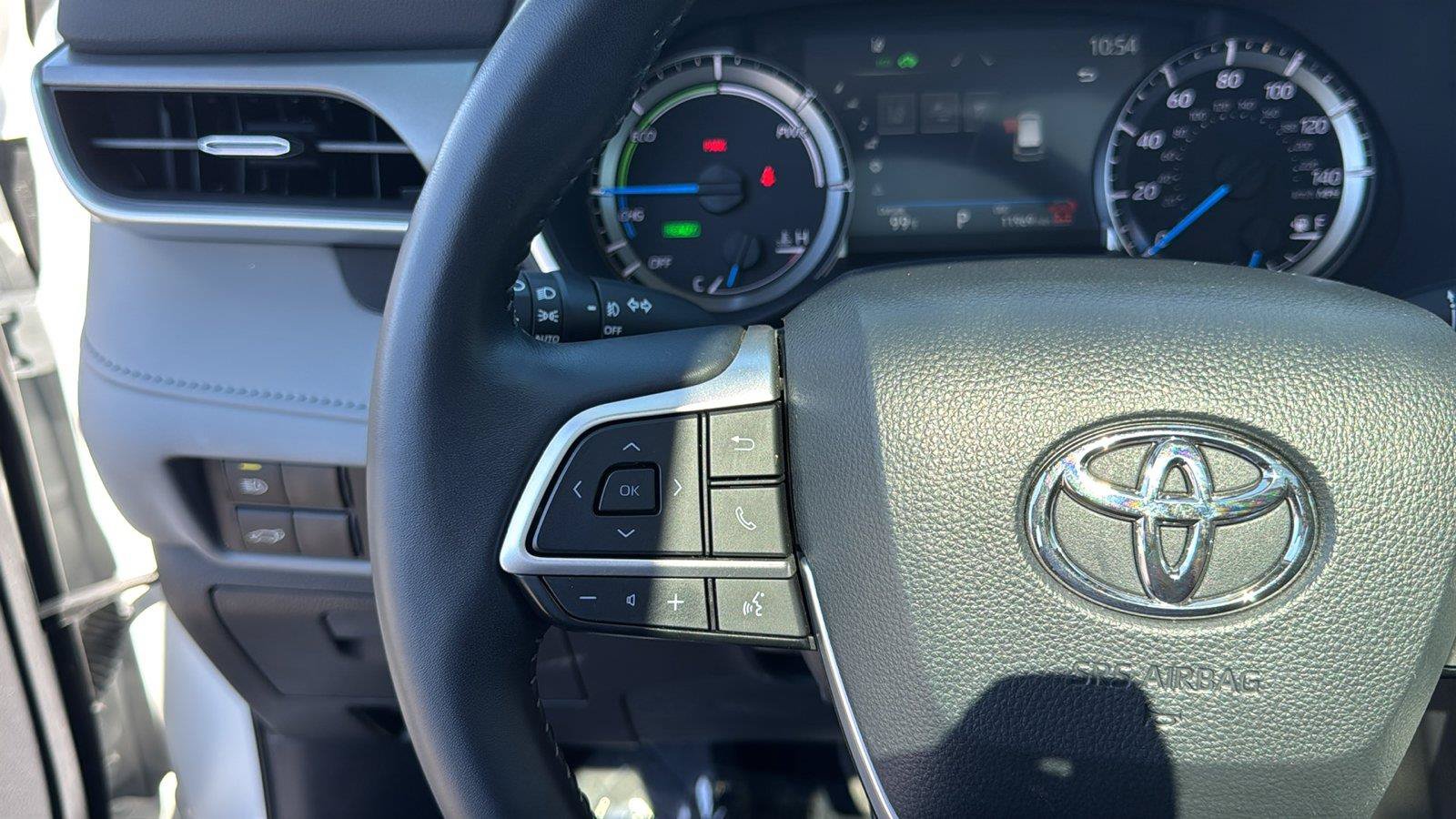 Certified 2026 Toyota Highlander XLE AWD/4WD image 18