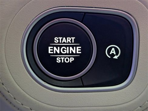 Used 2023 Mercedes-Benz Maybach GLS 600 4MATIC image 24