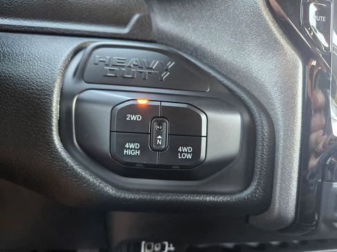 New 2026 RAM 2500 Tradesman AWD/4WD image 17