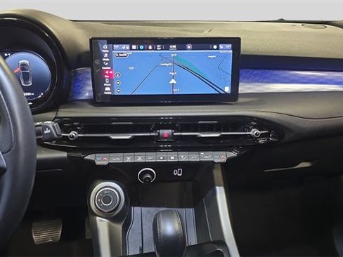 Used 2024 Alfa Romeo Tonale Ti w/ Active Assist Package image 18