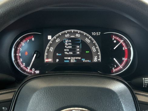 Used 2025 Toyota RAV4 XLE FWD image 22