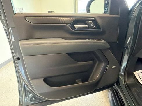 Used 2026 GMC Yukon AT4 w/ LPO, Floor Liner Package AWD/4WD image 48