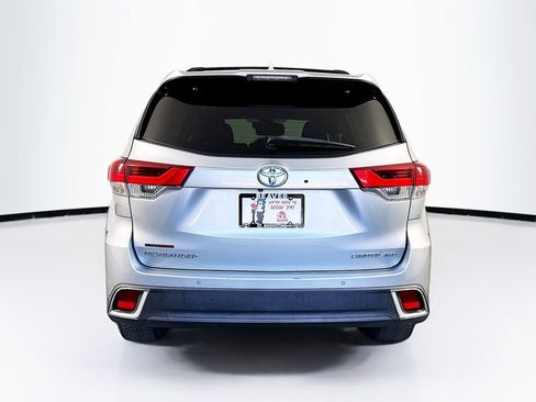 Used 2018 Toyota Highlander Limited image 8