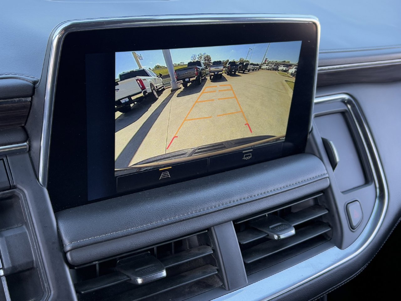 Used 2024 Chevrolet Tahoe LT RWD image 21