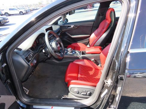 Used 2018 Audi S4 Premium Plus image 23