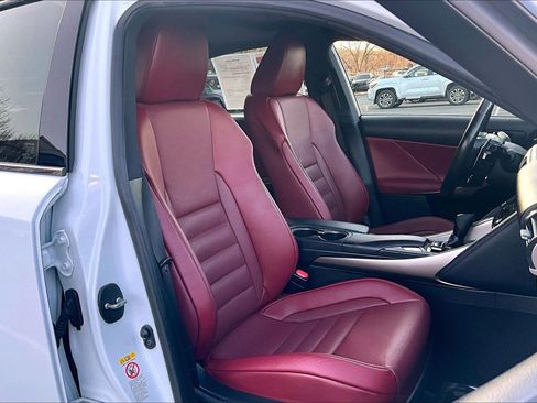 Used 2017 Lexus IS 300 F Sport image 7