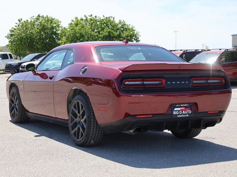 Used 2018 Dodge Challenger R/T w/ Sound Group RWD image 11
