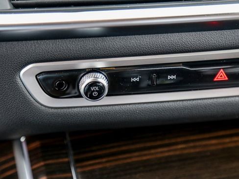 New 2026 BMW X7 M60i image 16