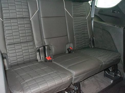 Used 2023 Cadillac Escalade Sport Platinum w/ Heavy-Duty Trailer Package AWD/4WD image 13