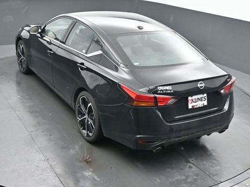 Used 2024 Nissan Altima 2.5 SR image 39