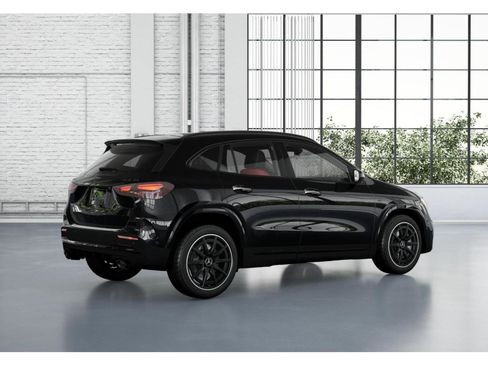 New 2026 Mercedes-Benz GLA 35 AMG 4MATIC image 20