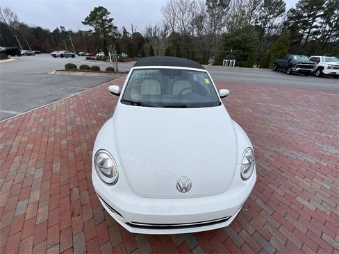 Used 2019 Volkswagen Beetle 2.0T SE image 25