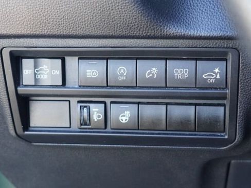 Used 2022 Toyota Tundra SR5 w/ TRD Off-Road Package image 20